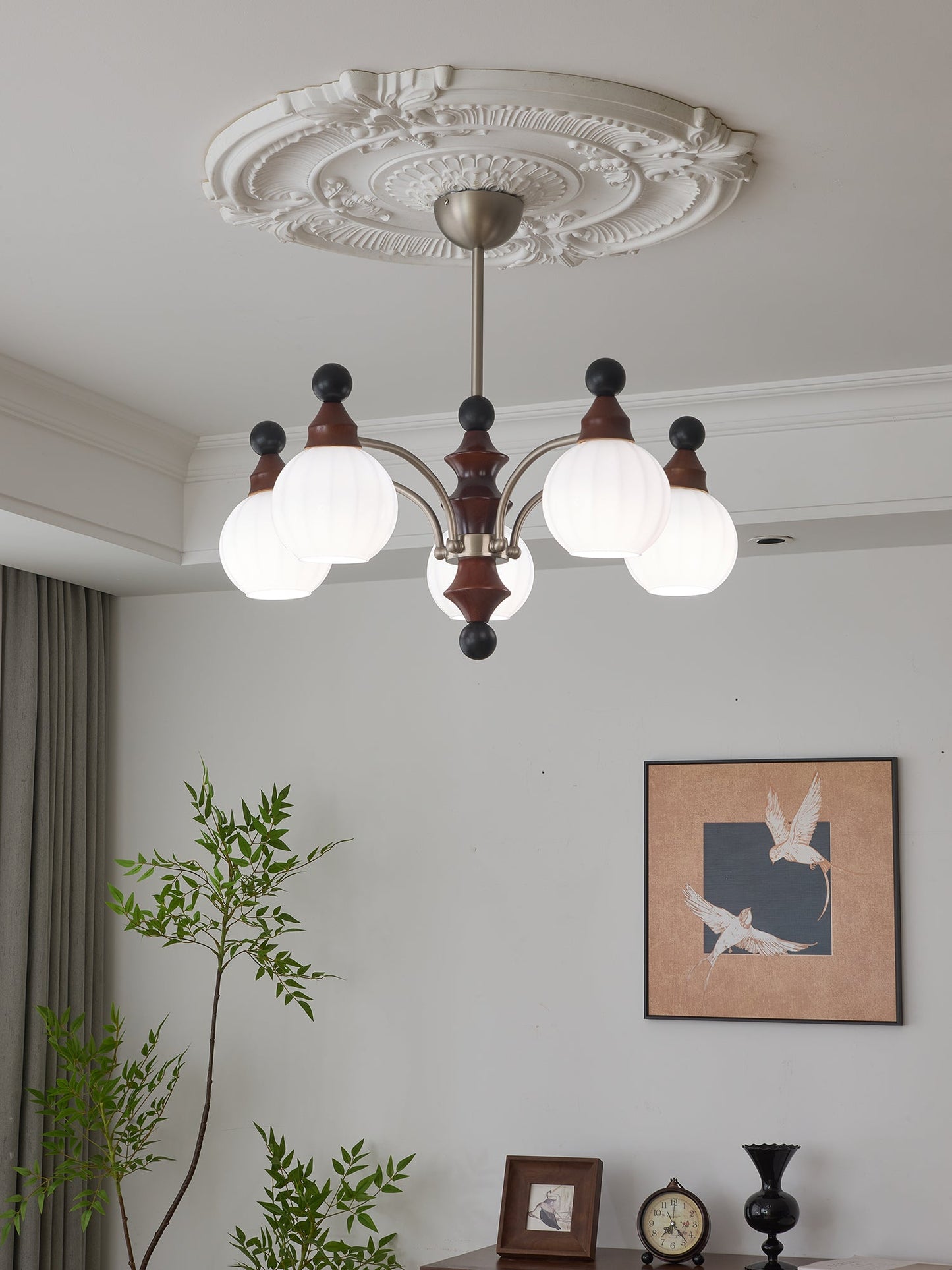 Valerio Chandelier - Elegant Lighting Fixture with Adjustable Height &