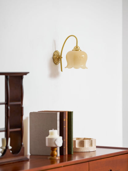 Valley Flower Wall Lamp - Adjustable Brightness, Elegant Floral Design