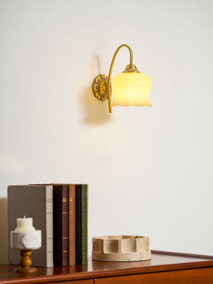 Valley Flower Wall Lamp - Adjustable Brightness, Elegant Floral Design