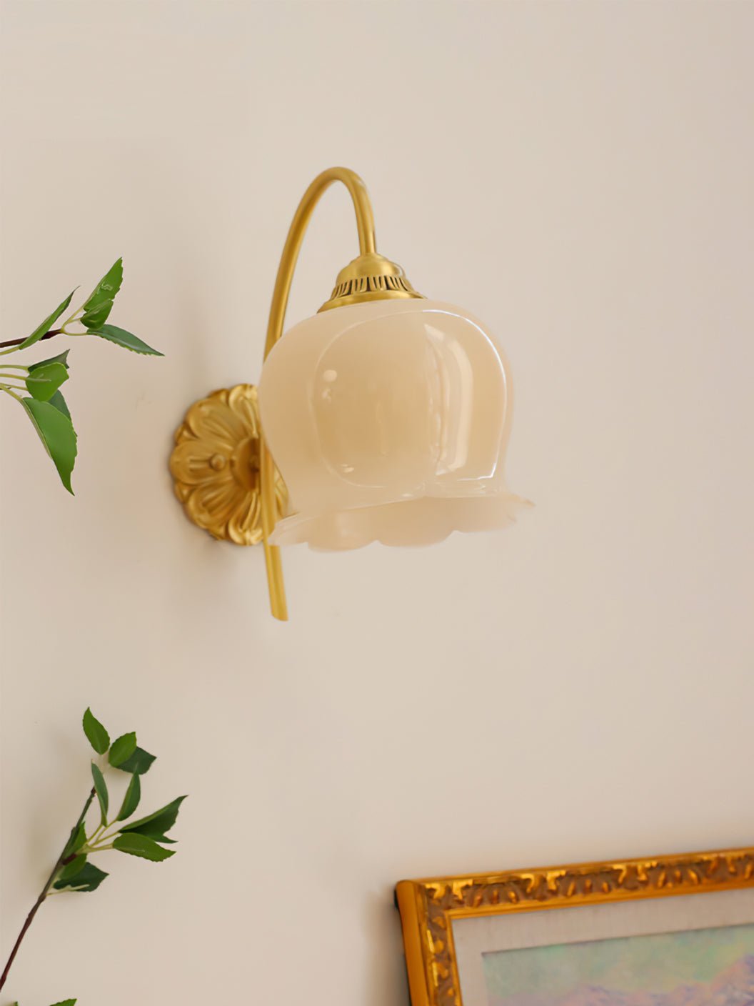 Valley Flower Wall Lamp - Adjustable Brightness, Elegant Floral Design