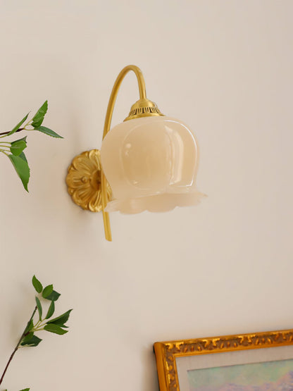Valley Flower Wall Lamp - Adjustable Brightness, Elegant Floral Design