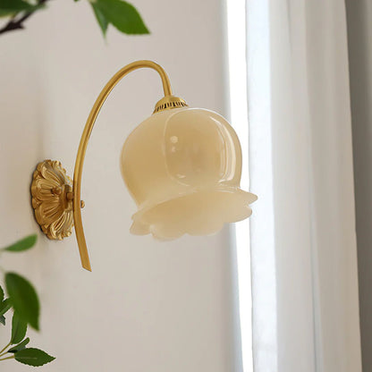 Valley Flower Wall Lamp - Adjustable Brightness, Elegant Floral Design