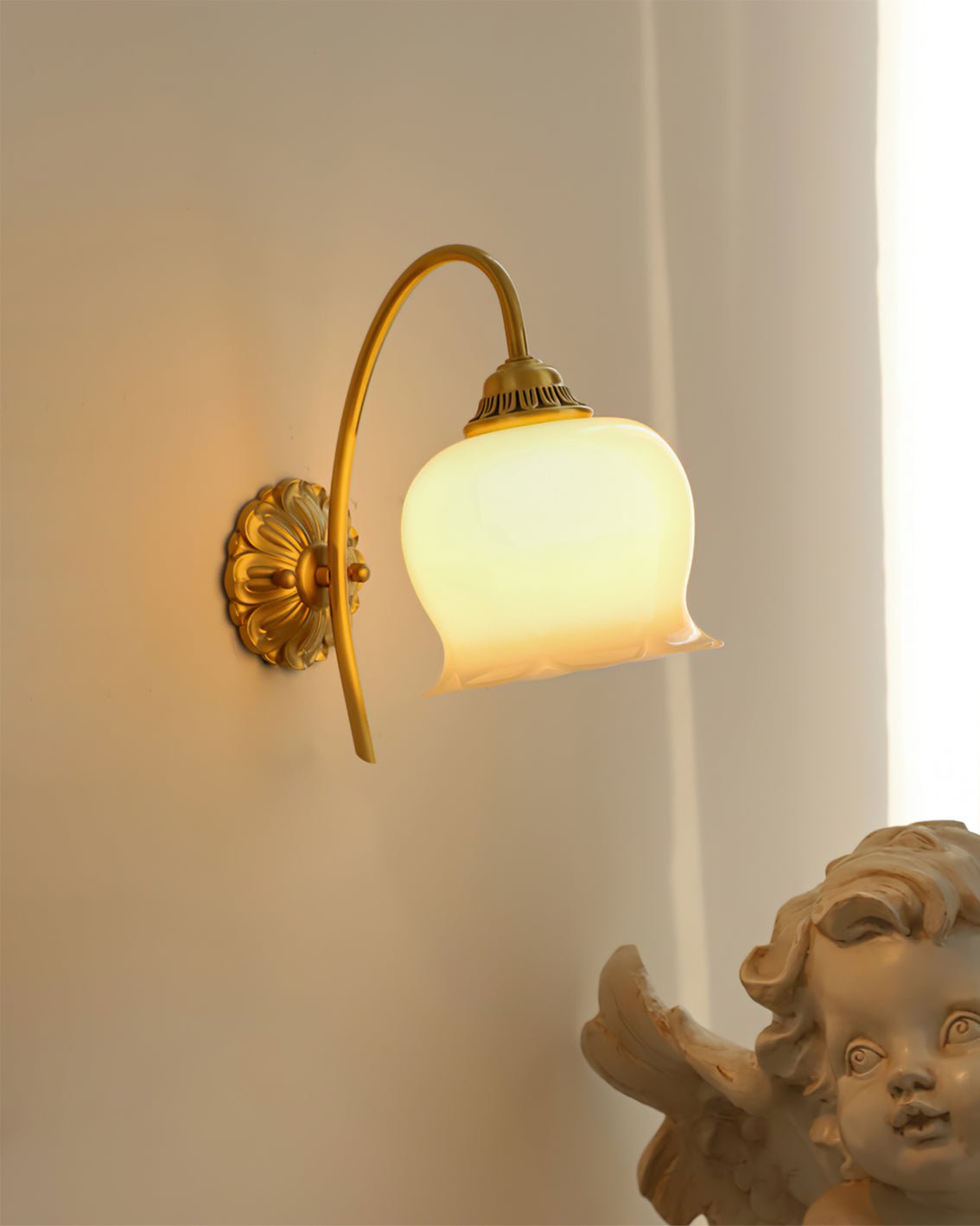 Valley Flower Wall Lamp - Adjustable Brightness, Elegant Floral Design