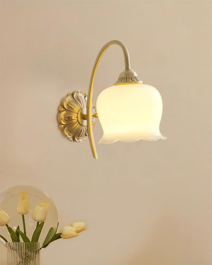 Valley Flower Wall Lamp - Adjustable Brightness, Elegant Floral Design