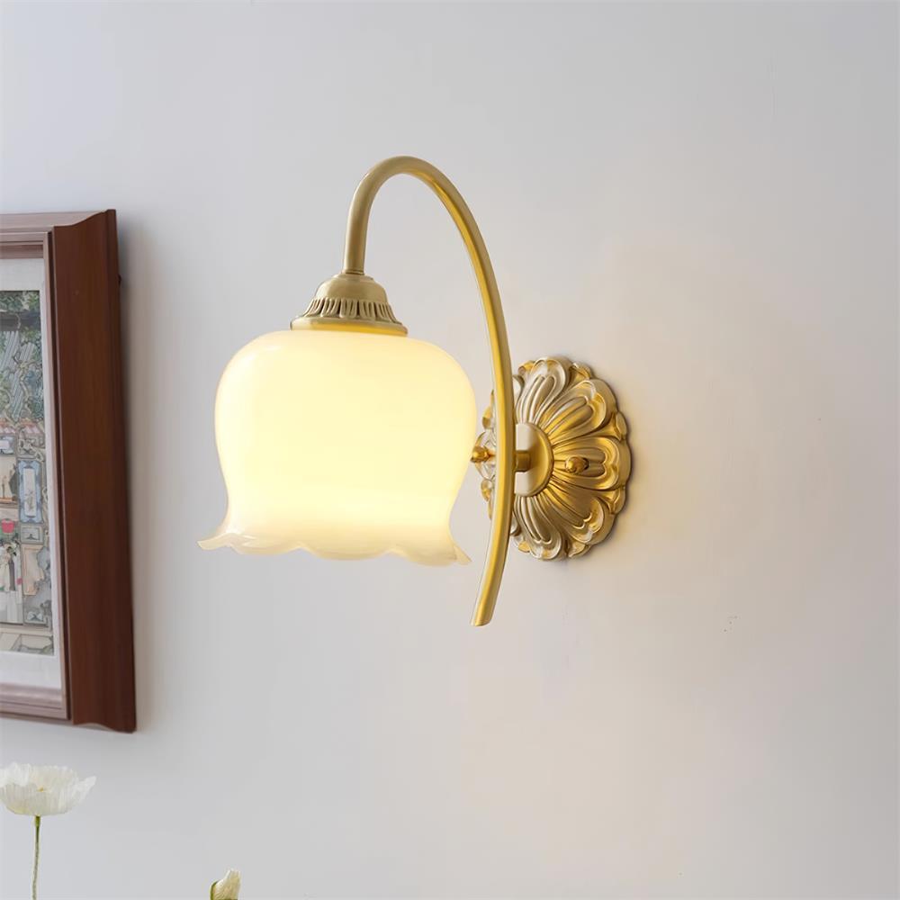 Valley Flower Wall Lamp - Adjustable Brightness, Elegant Floral Design
