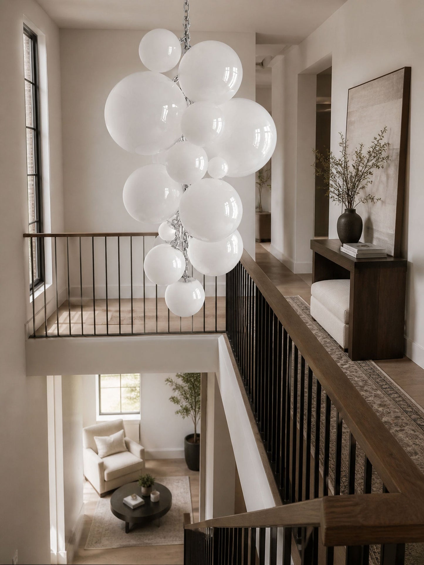 Velymo Grapetta Chandelier - Elegant Design with Adjustable Brightness