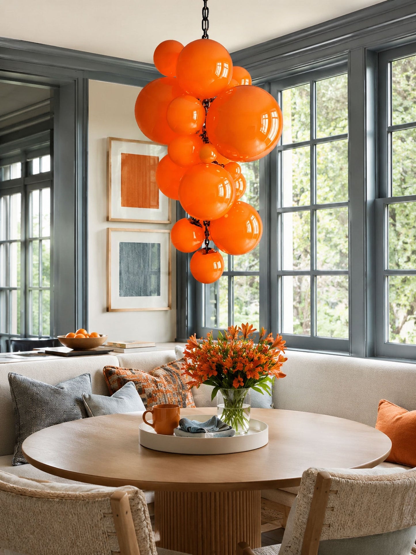 Velymo Grapetta Chandelier - Elegant Design with Adjustable Brightness