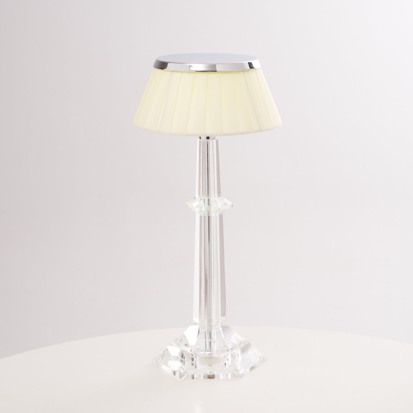 Versailles Table Lamp - Adjustable Brightness, Elegant Design