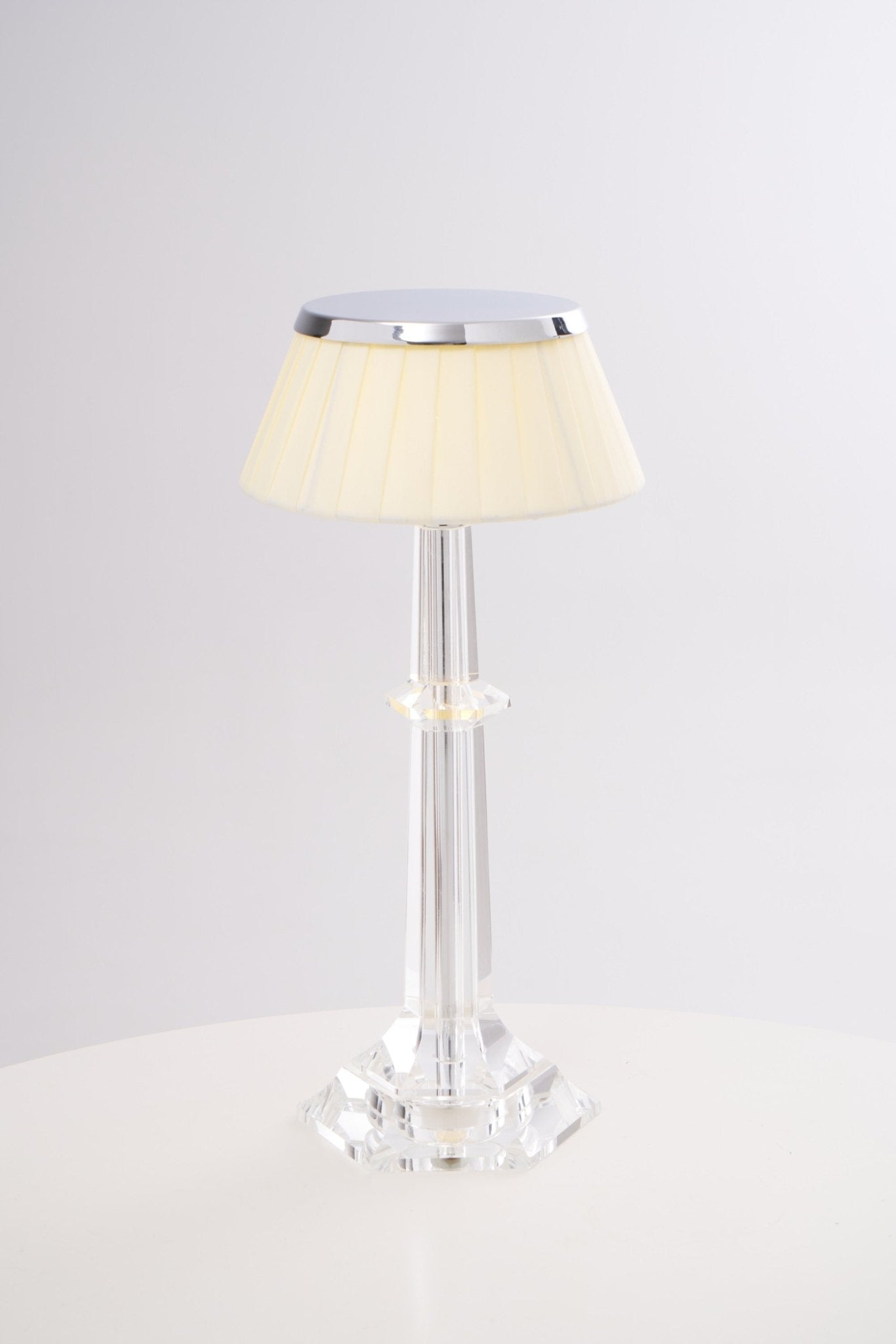 Versailles Table Lamp - Adjustable Brightness, Elegant Design