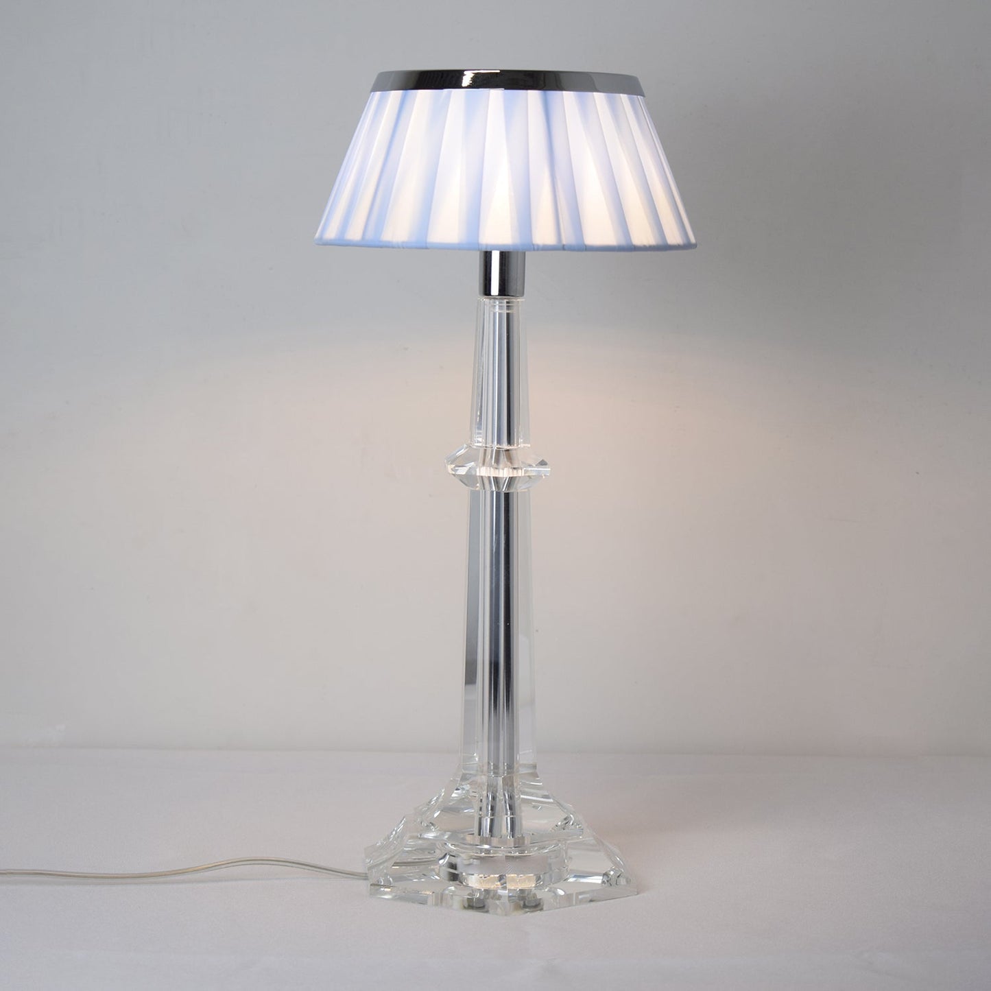 Versailles Table Lamp - Adjustable Brightness, Elegant Design