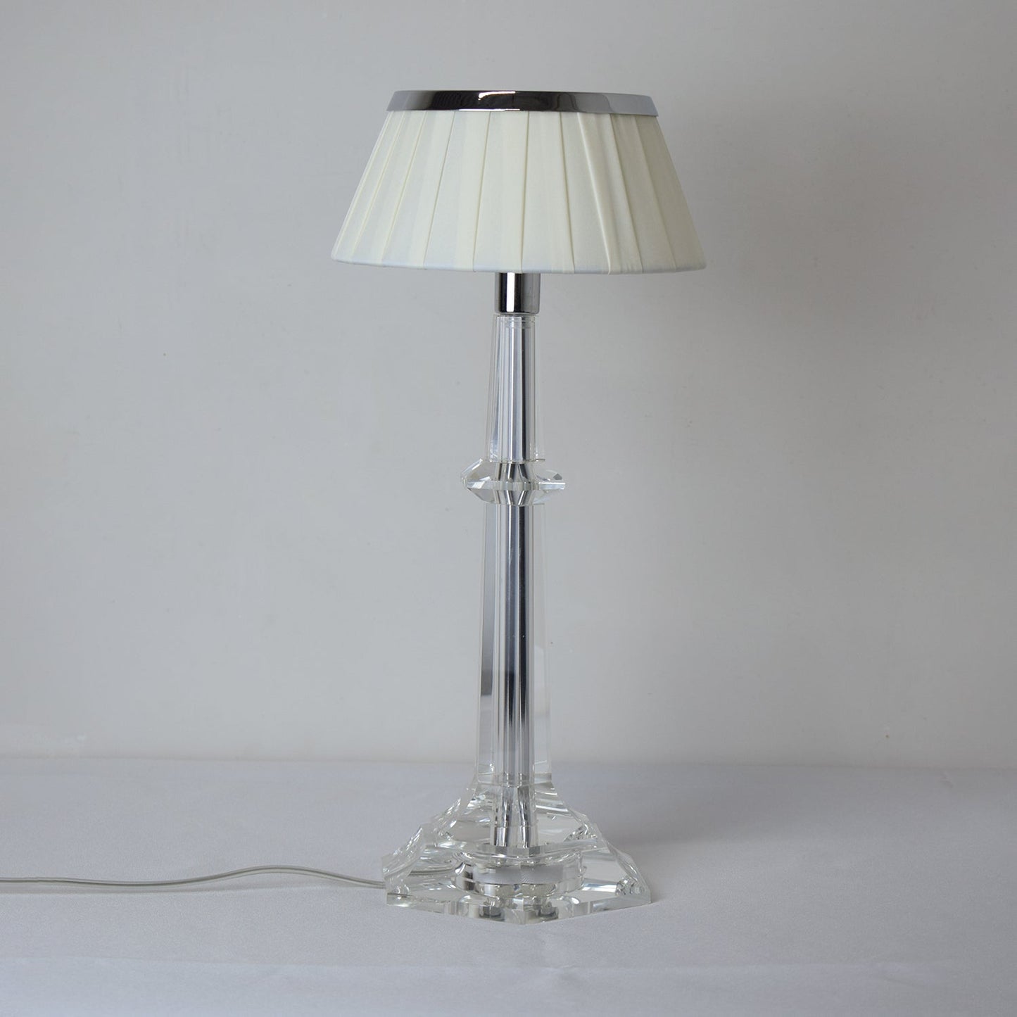 Versailles Table Lamp - Adjustable Brightness, Elegant Design