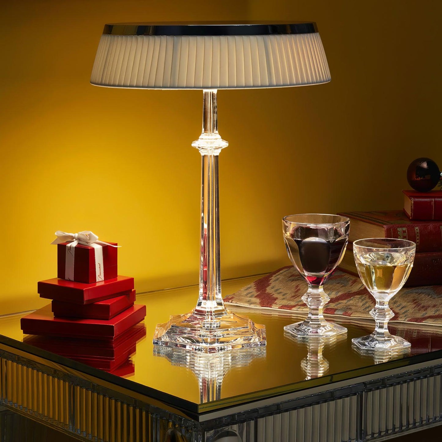 Versailles Table Lamp - Adjustable Brightness, Elegant Design