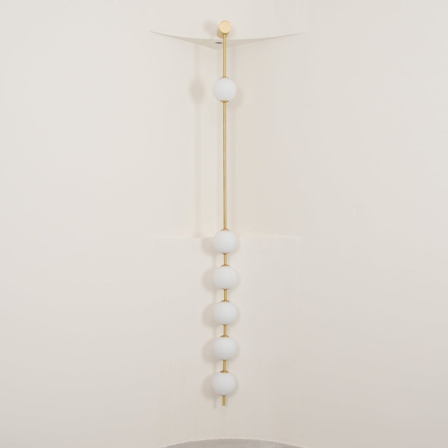 Professional Vertical Balls Wall Lamp - Adjustable Brightness, Modern