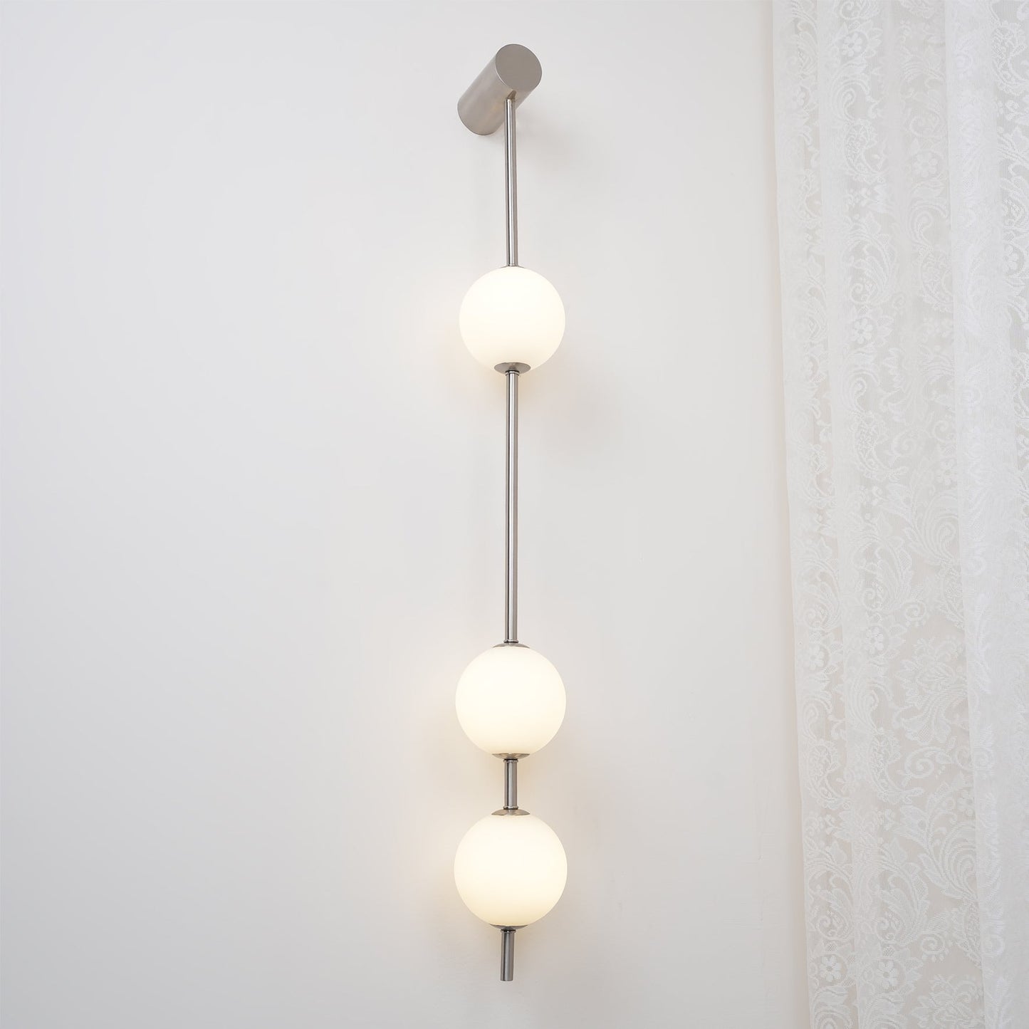 Professional Vertical Balls Wall Lamp - Adjustable Brightness, Modern