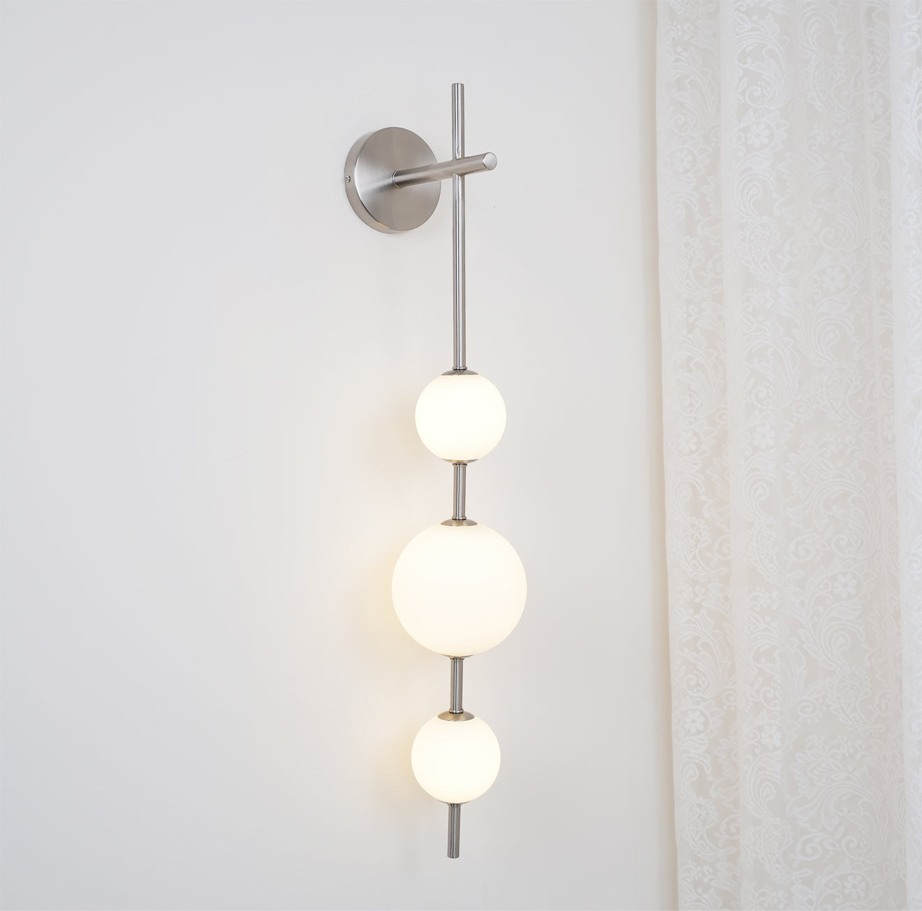 Vertical Globe Plug-in Wall Lamp with Adjustable Brightness & Modern D
