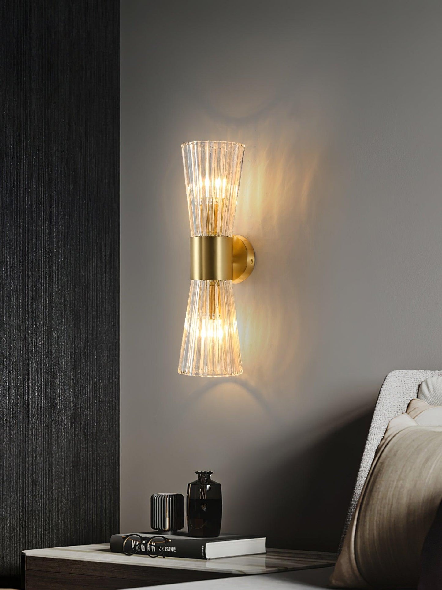 Vesta Wall Lamp - Adjustable Brightness, Modern Design for Any Space