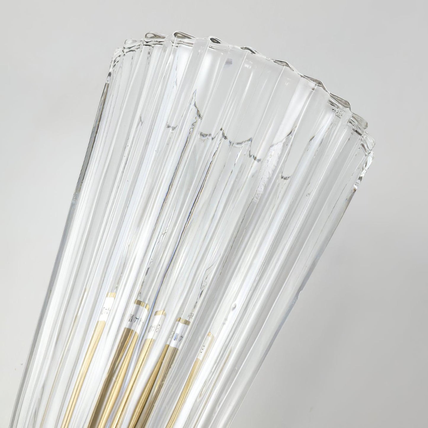 Vesta Wall Lamp - Adjustable Brightness, Modern Design for Any Space