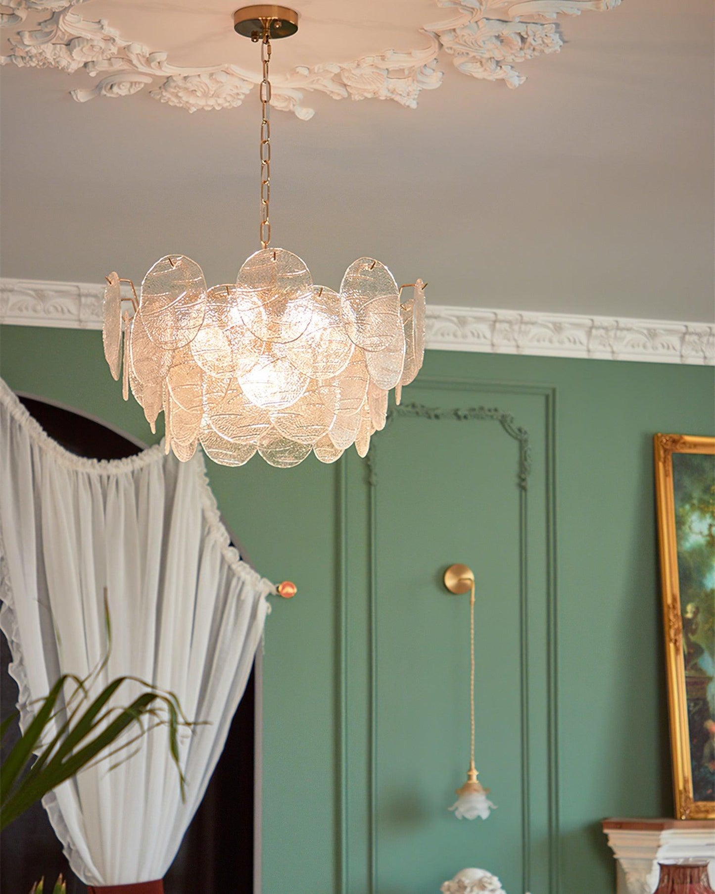 Victorian Disc Chandelier - Elegant Design with Adjustable Height & LE