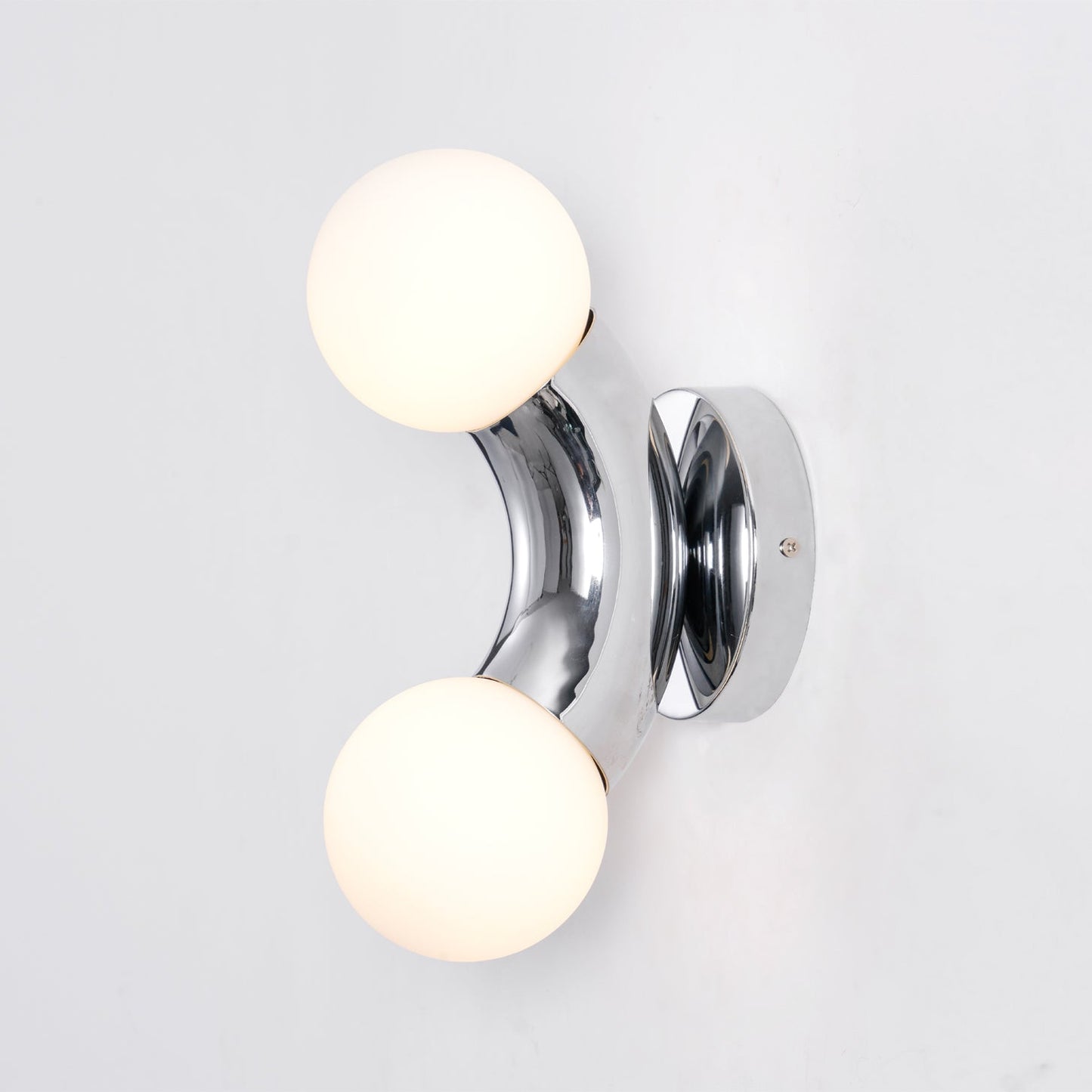 Vine Wall Lamp - Adjustable LED Lighting with Modern Design & Energy E