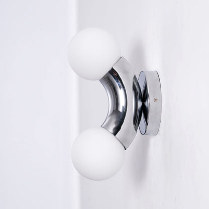 Vine Wall Lamp - Adjustable LED Lighting with Modern Design & Energy E