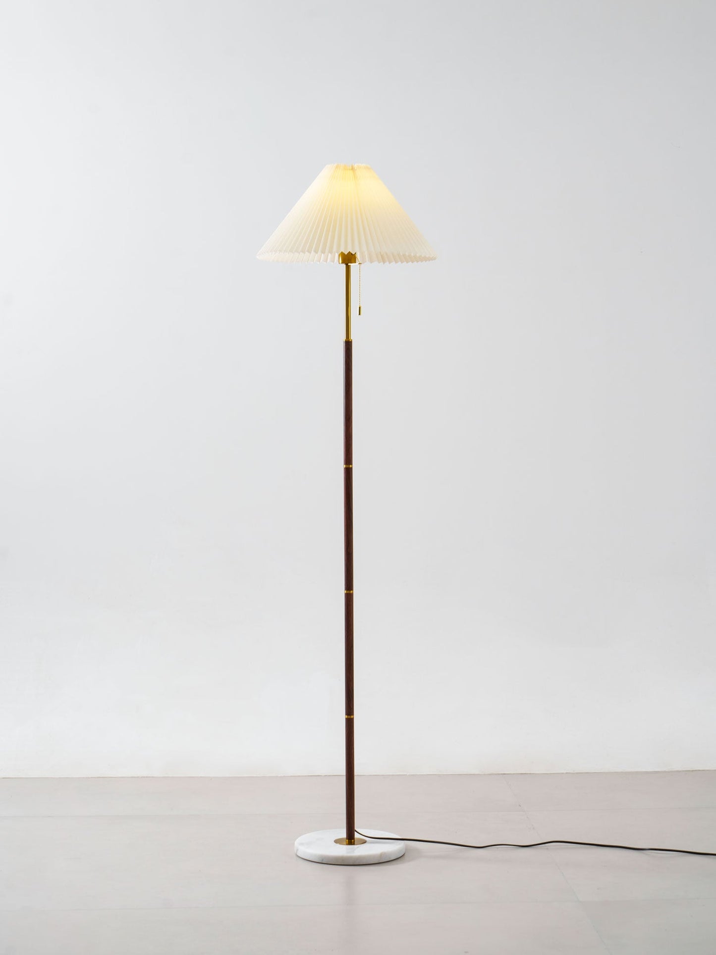 Vintage Pleated Floor Lamp with Adjustable Height & Soft Ambient Light