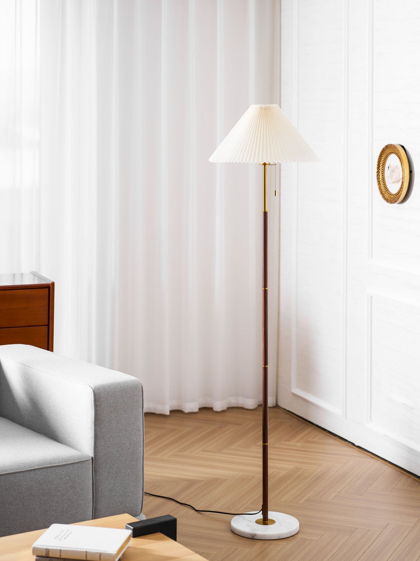 Vintage Pleated Floor Lamp with Adjustable Height & Soft Ambient Light