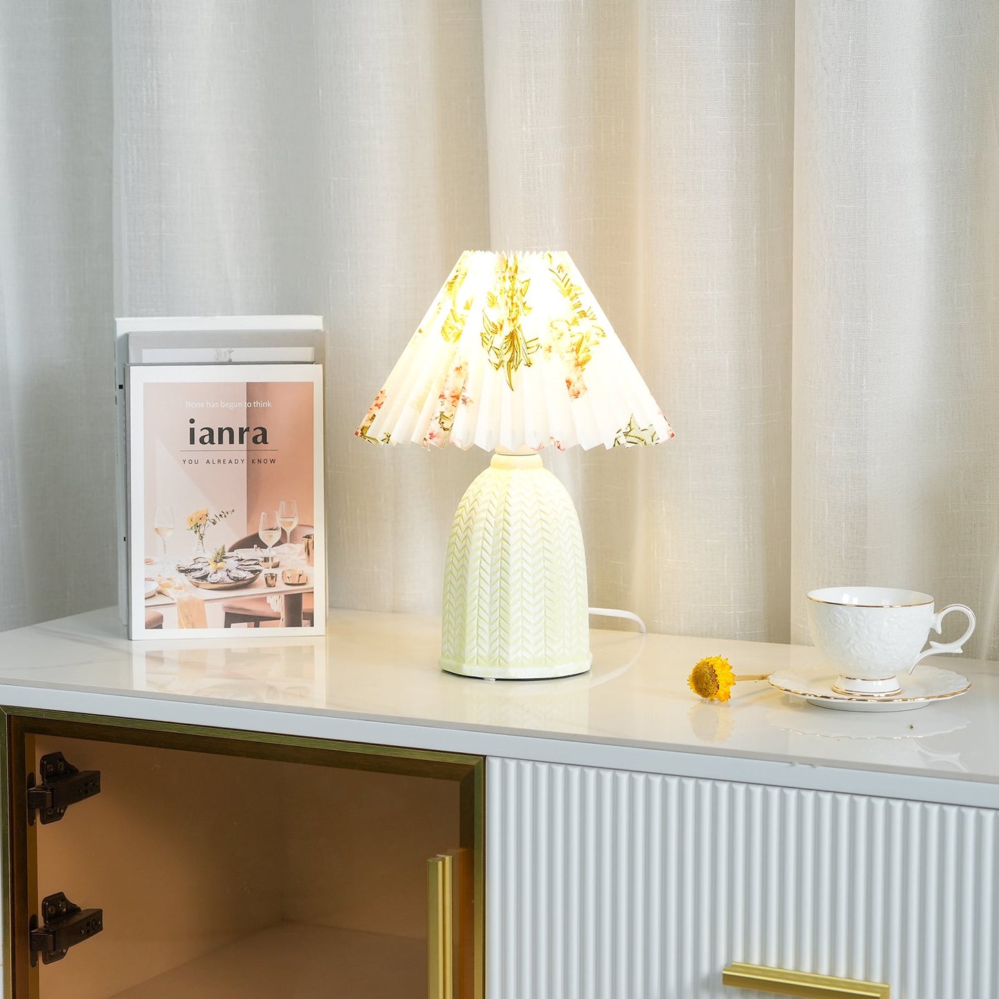 Elegant Vintage Pleated Table Lamp with Adjustable Brightness and Soft
