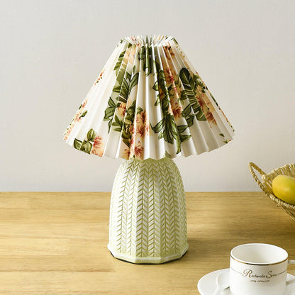 Elegant Vintage Pleated Table Lamp with Adjustable Brightness and Soft