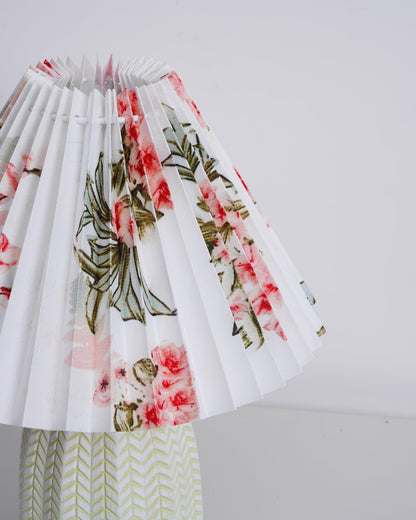 Elegant Vintage Pleated Table Lamp with Adjustable Brightness and Soft