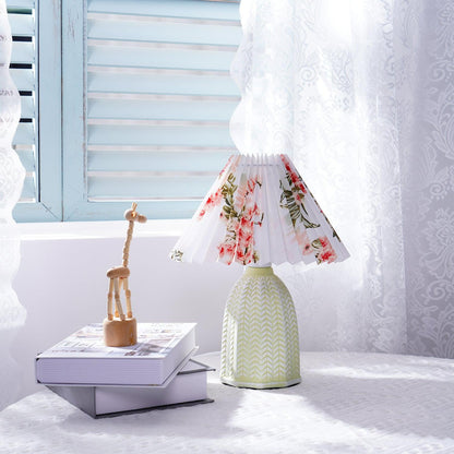 Elegant Vintage Pleated Table Lamp with Adjustable Brightness and Soft