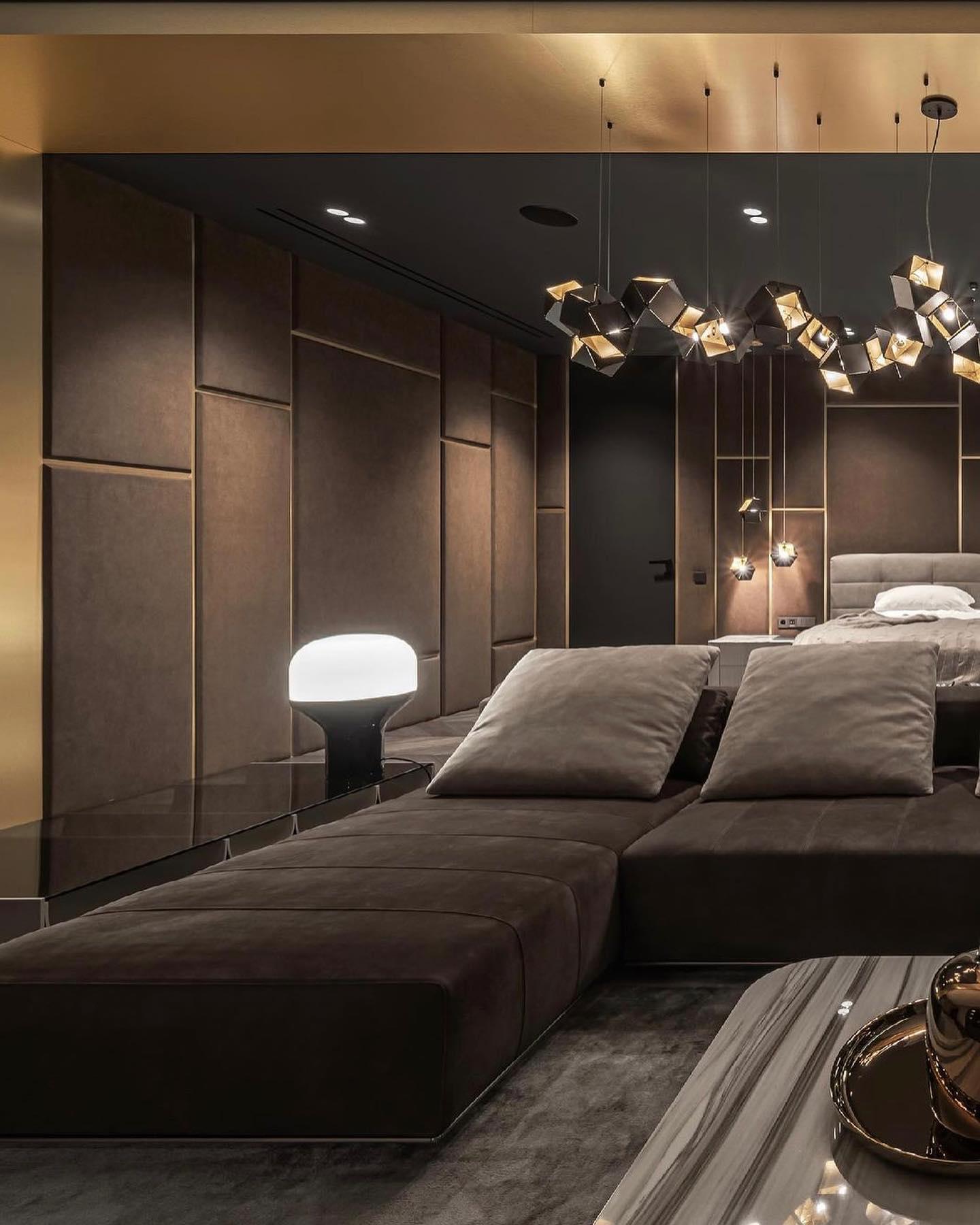 Facet Modular Chandelier - Customizable Design with LED Compatibility