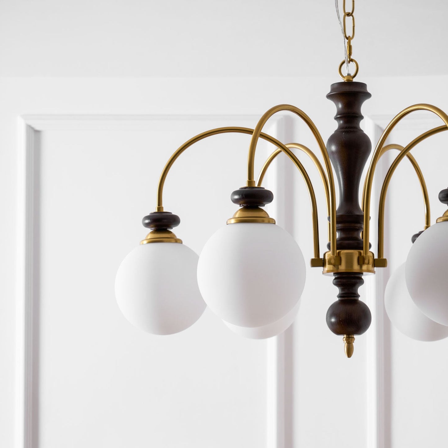 Windsor Classic Chandelier - Elegant Crystal Design with Adjustable He