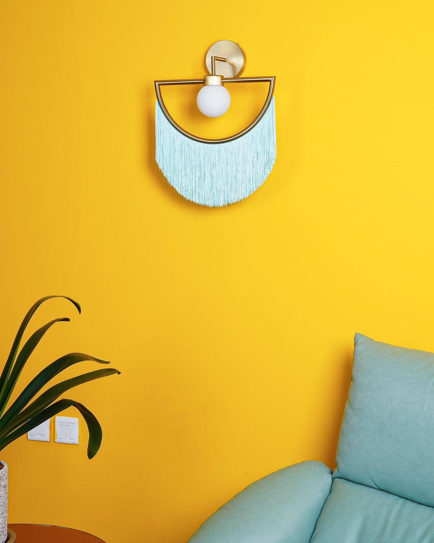 Wink Tassel Wall Lamp - Elegant Design with Adjustable Brightness