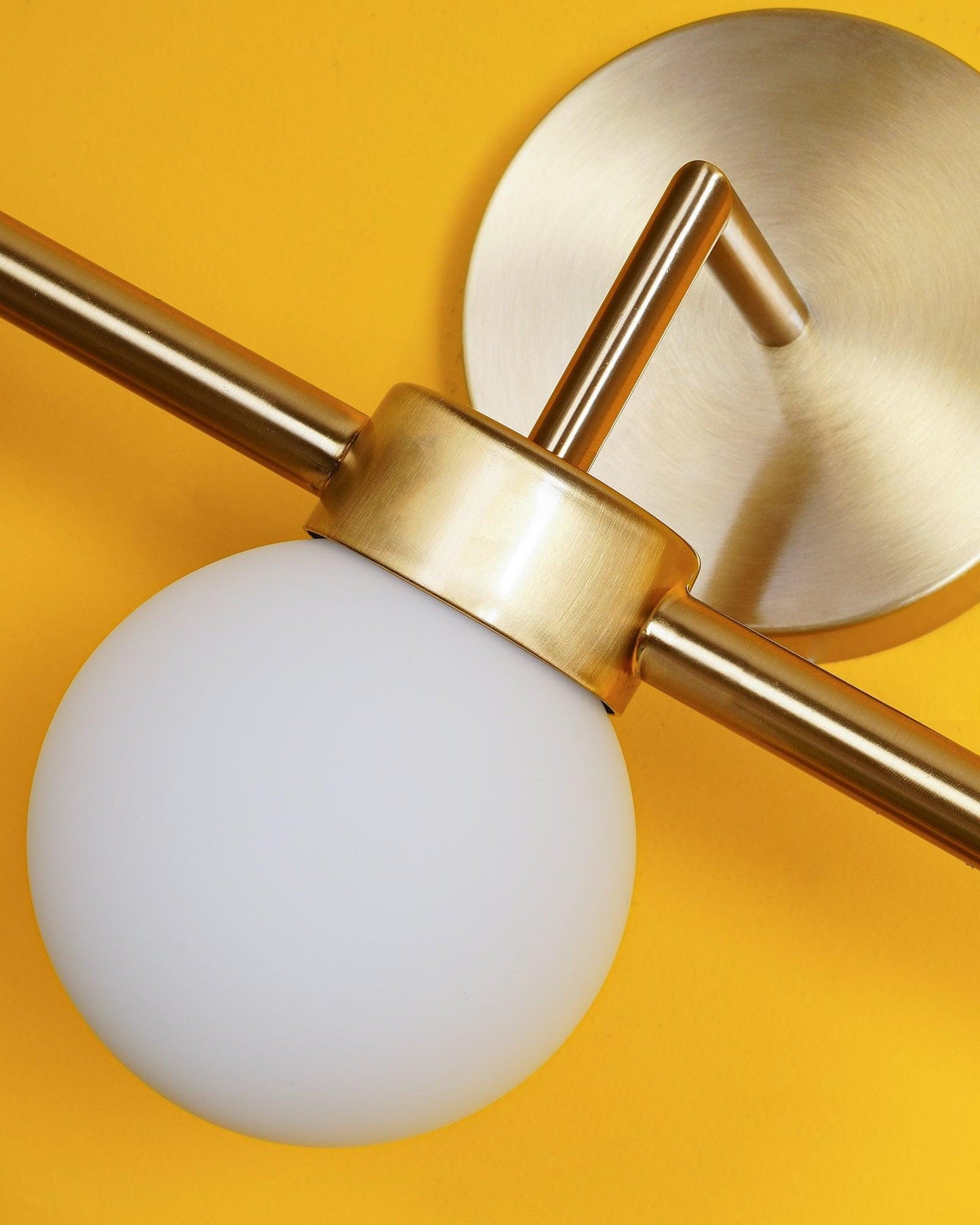 Wink Tassel Wall Lamp - Elegant Design with Adjustable Brightness