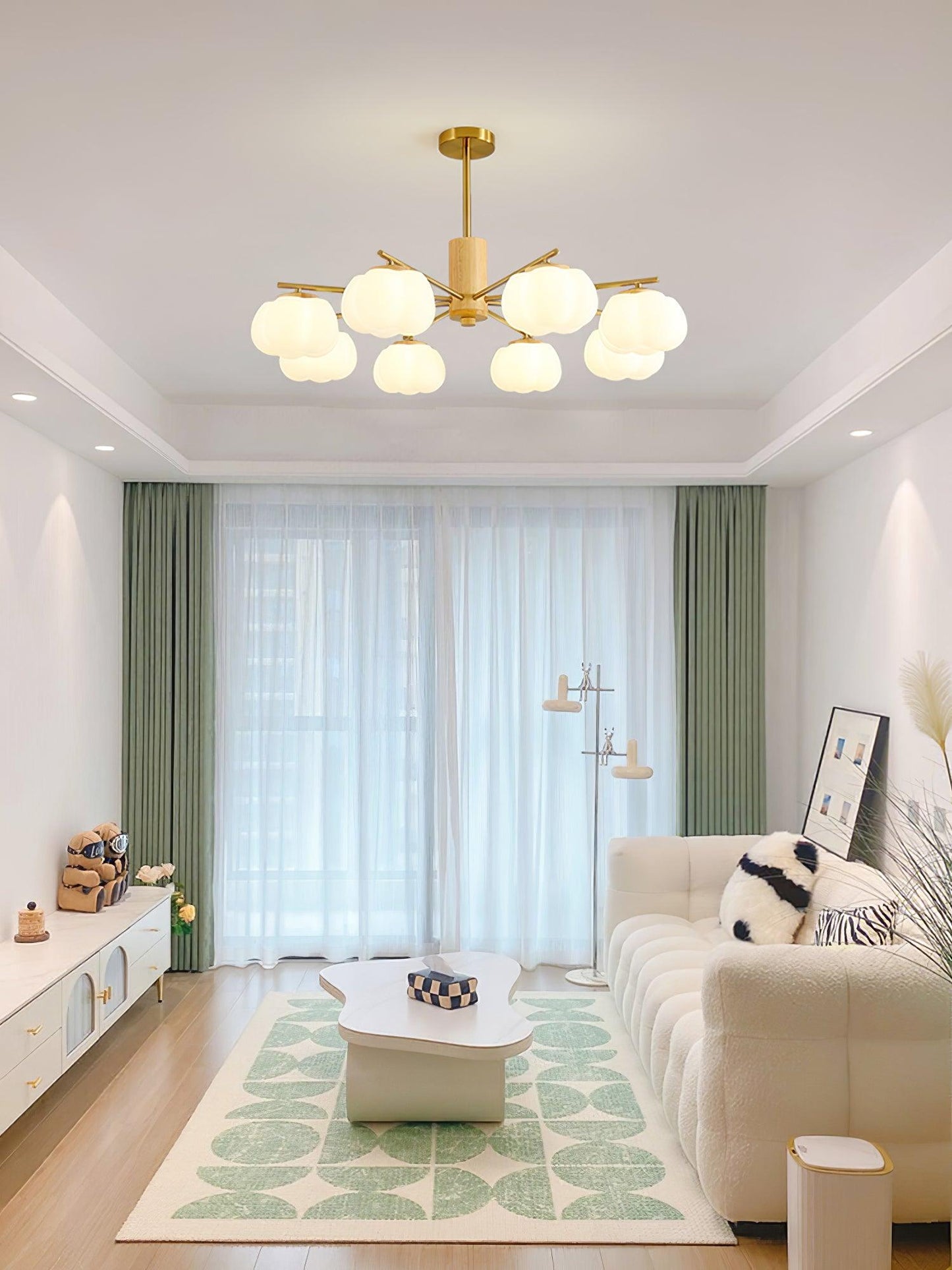Elegant Wooden Cotton Balls Chandelier - Soft Ambient Lighting & Uniqu
