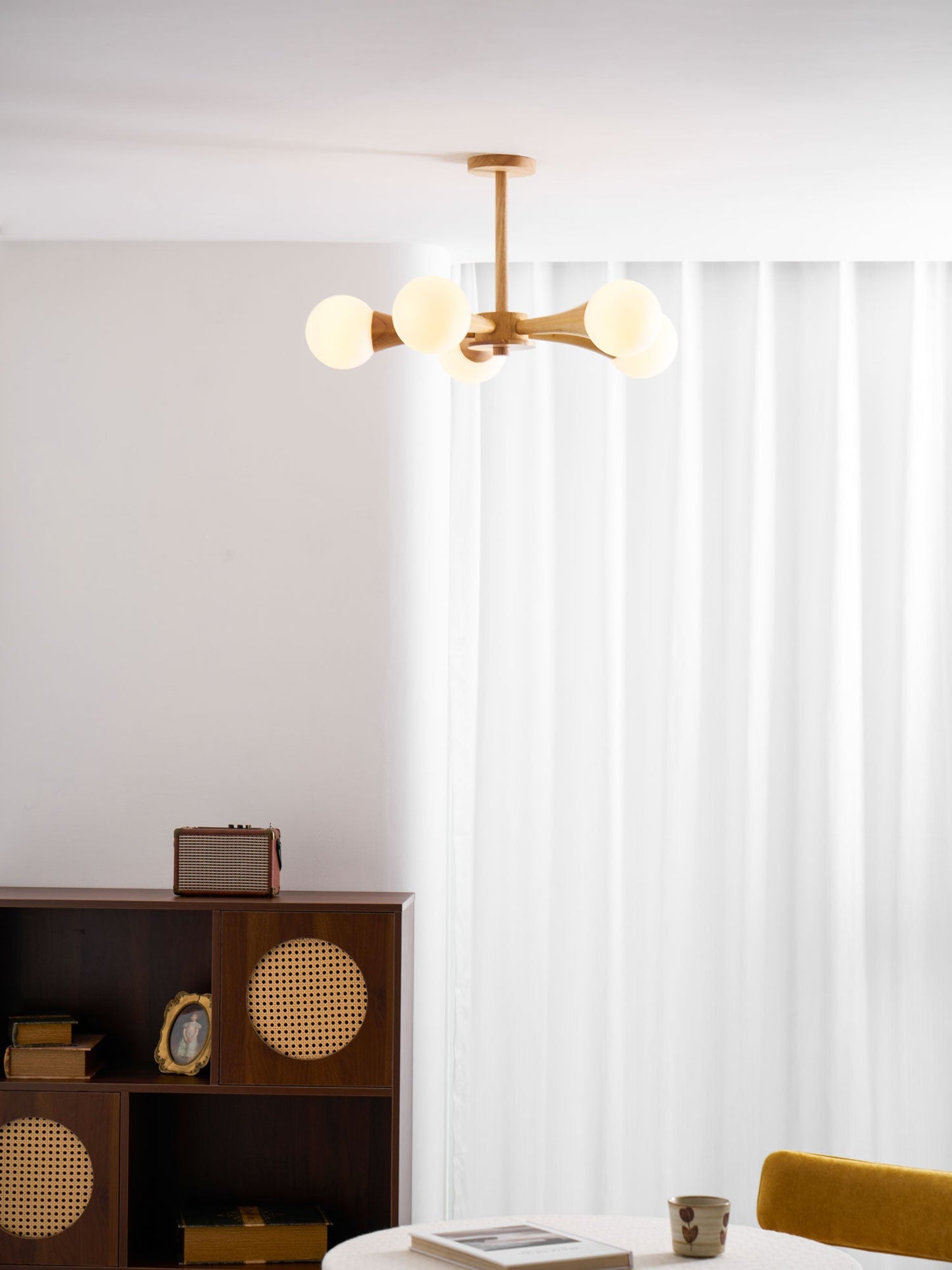 Elegant Wooden Nera Chandelier - Adjustable Height, Energy Efficient