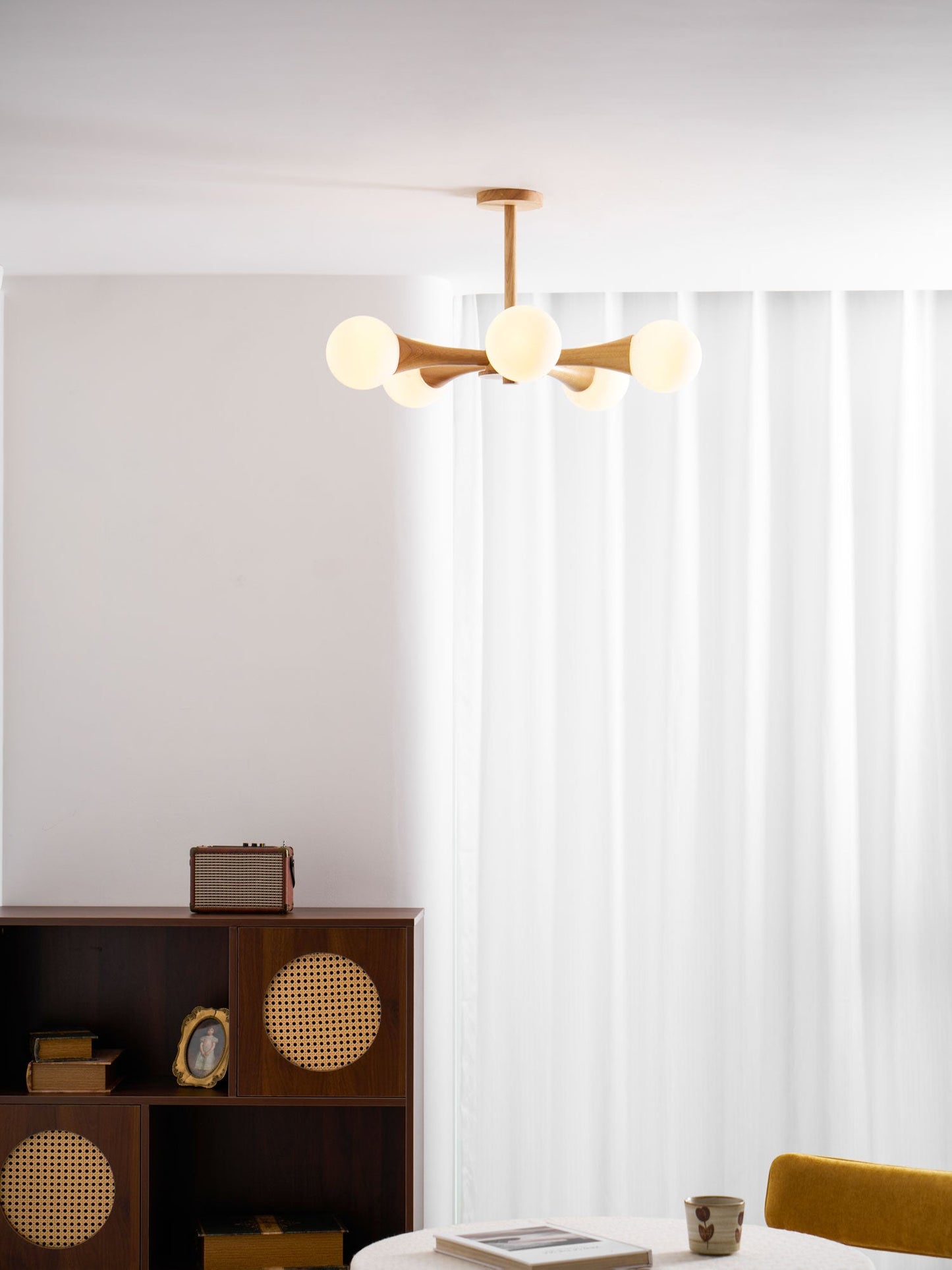 Elegant Wooden Nera Chandelier - Adjustable Height, Energy Efficient