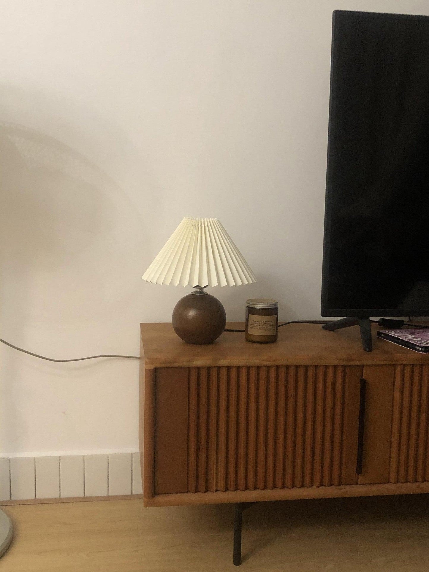 Elegant Wooden Pleated Table Lamp with Adjustable Brightness and Moder