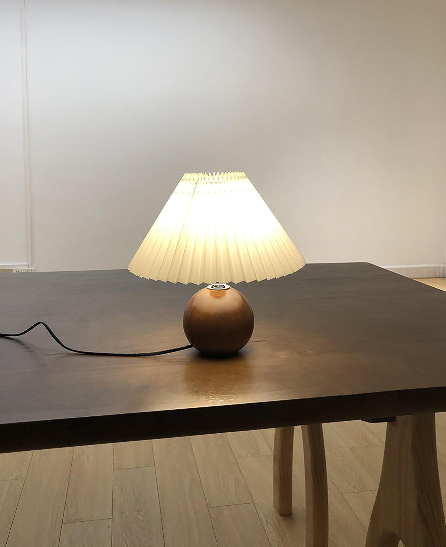 Elegant Wooden Pleated Table Lamp with Adjustable Brightness and Moder