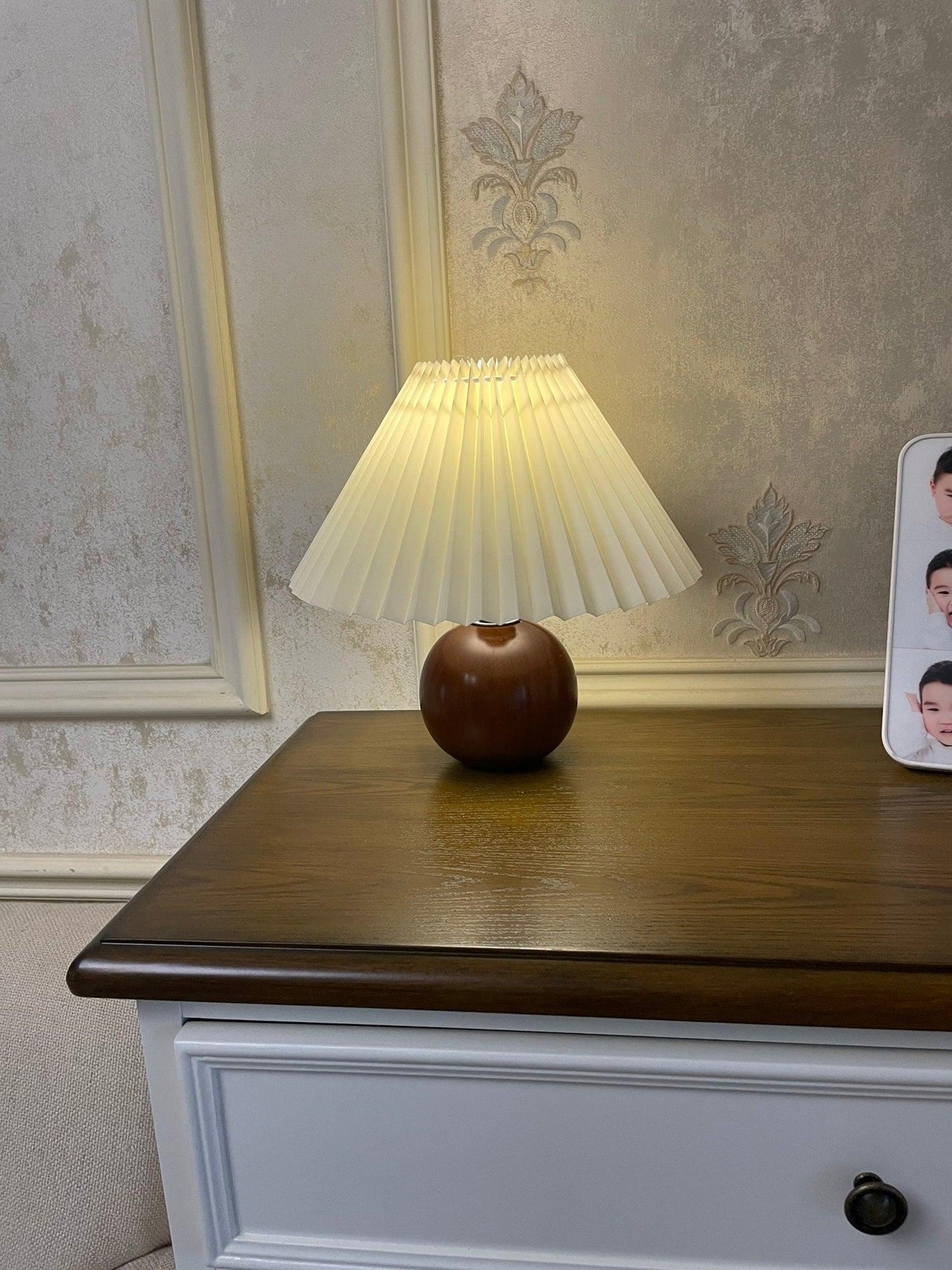 Elegant Wooden Pleated Table Lamp with Adjustable Brightness and Moder