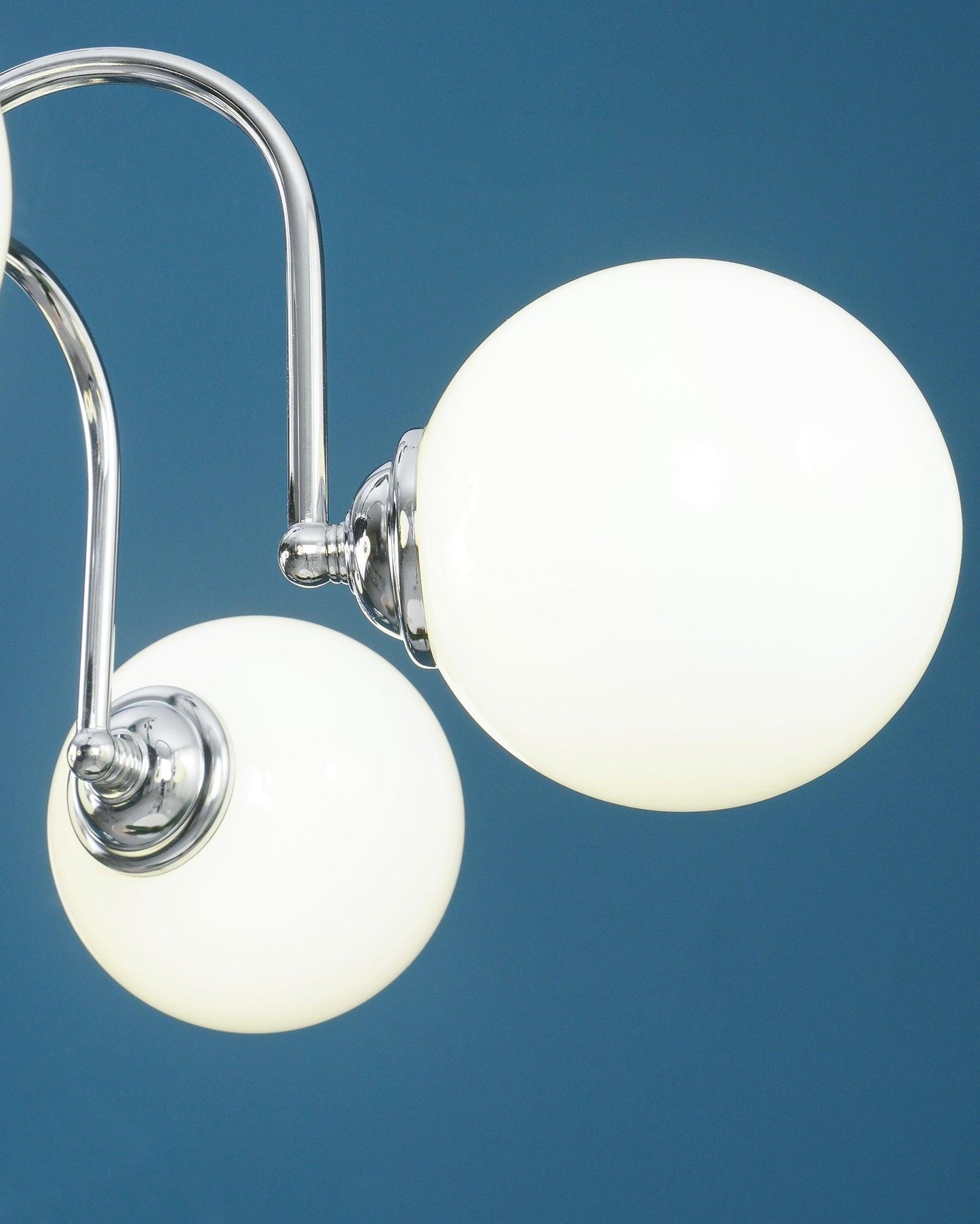 Yisu Modern Chandelier with Adjustable Height and Energy-Efficient LED