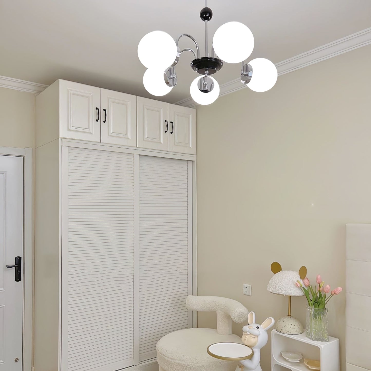 Yisu Modern Chandelier with Adjustable Height and Energy-Efficient LED