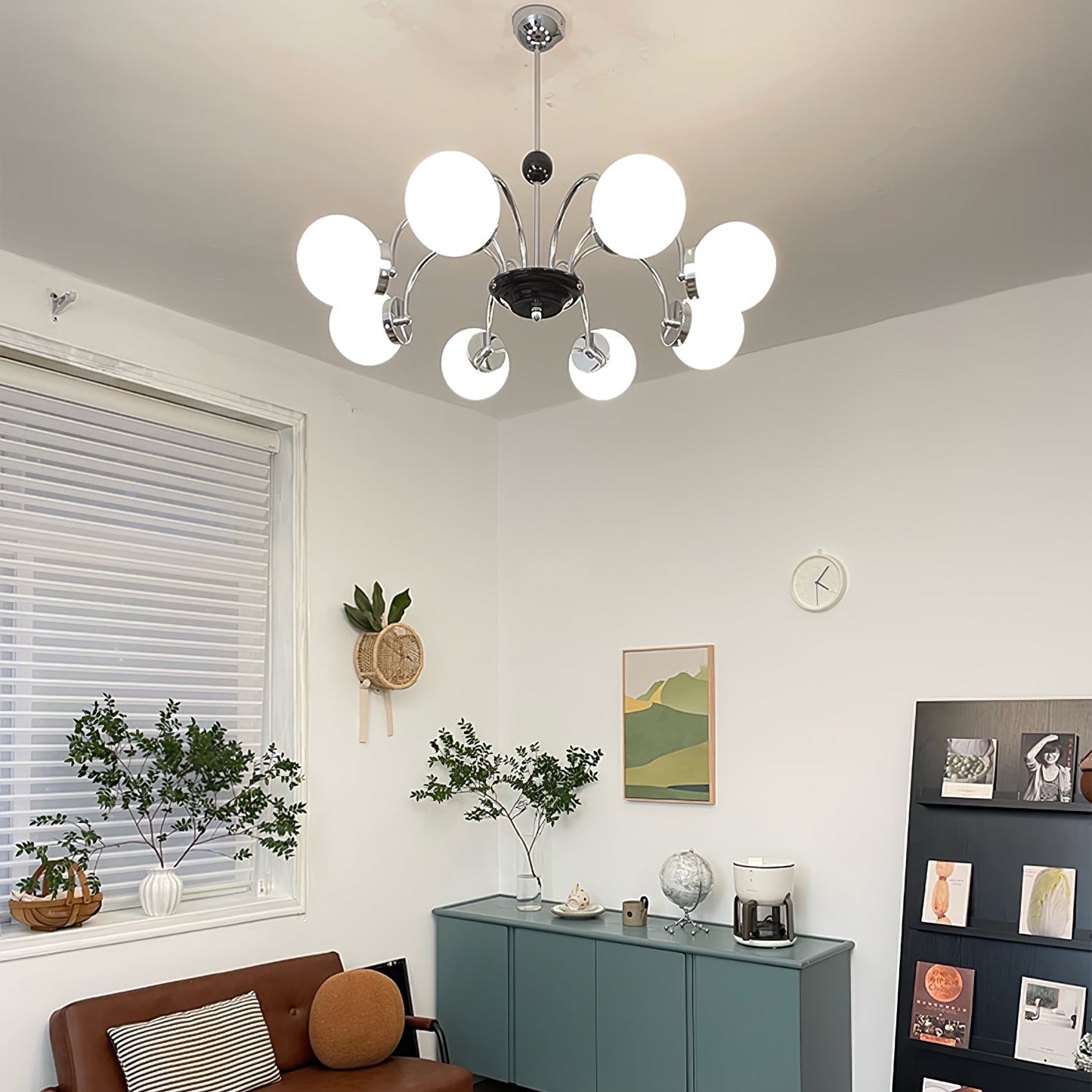 Yisu Modern Chandelier with Adjustable Height and Energy-Efficient LED