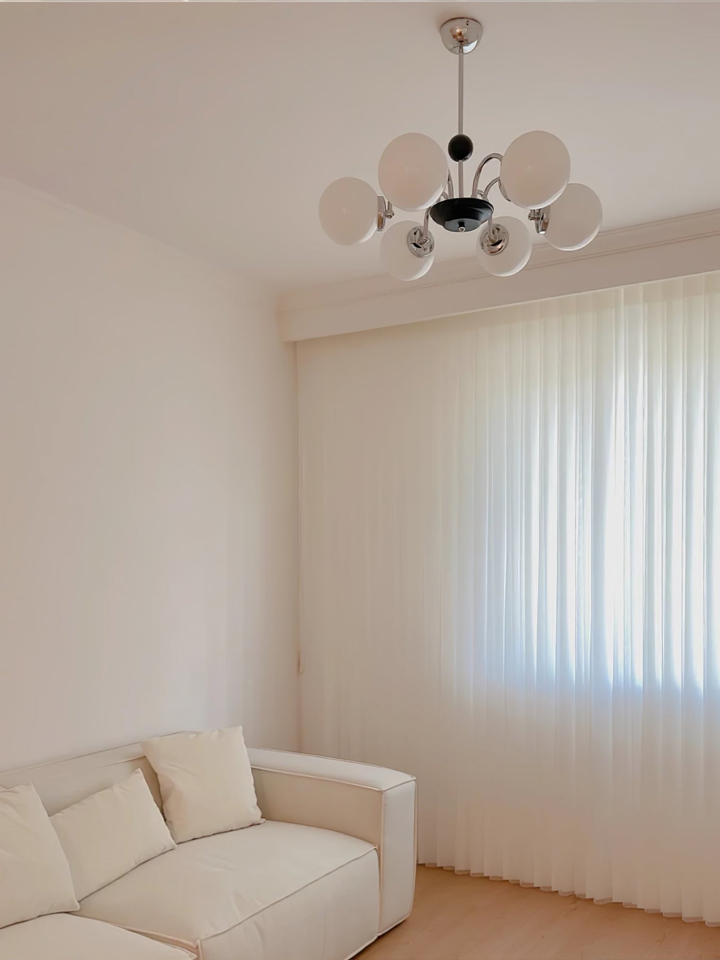 Yisu Modern Chandelier with Adjustable Height and Energy-Efficient LED