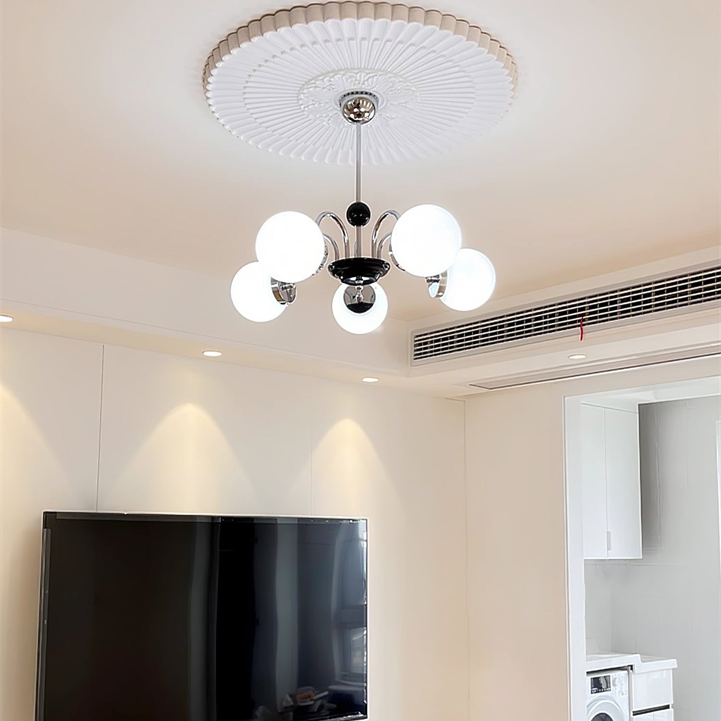 Yisu Modern Chandelier with Adjustable Height and Energy-Efficient LED