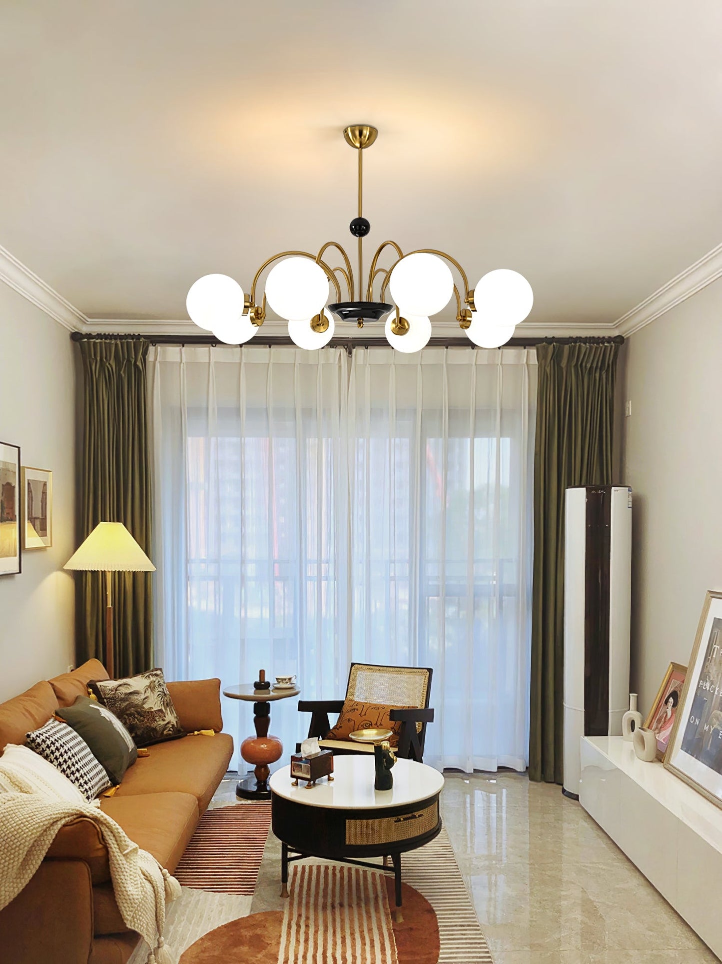 Yisu Modern Chandelier with Adjustable Height and Energy-Efficient LED