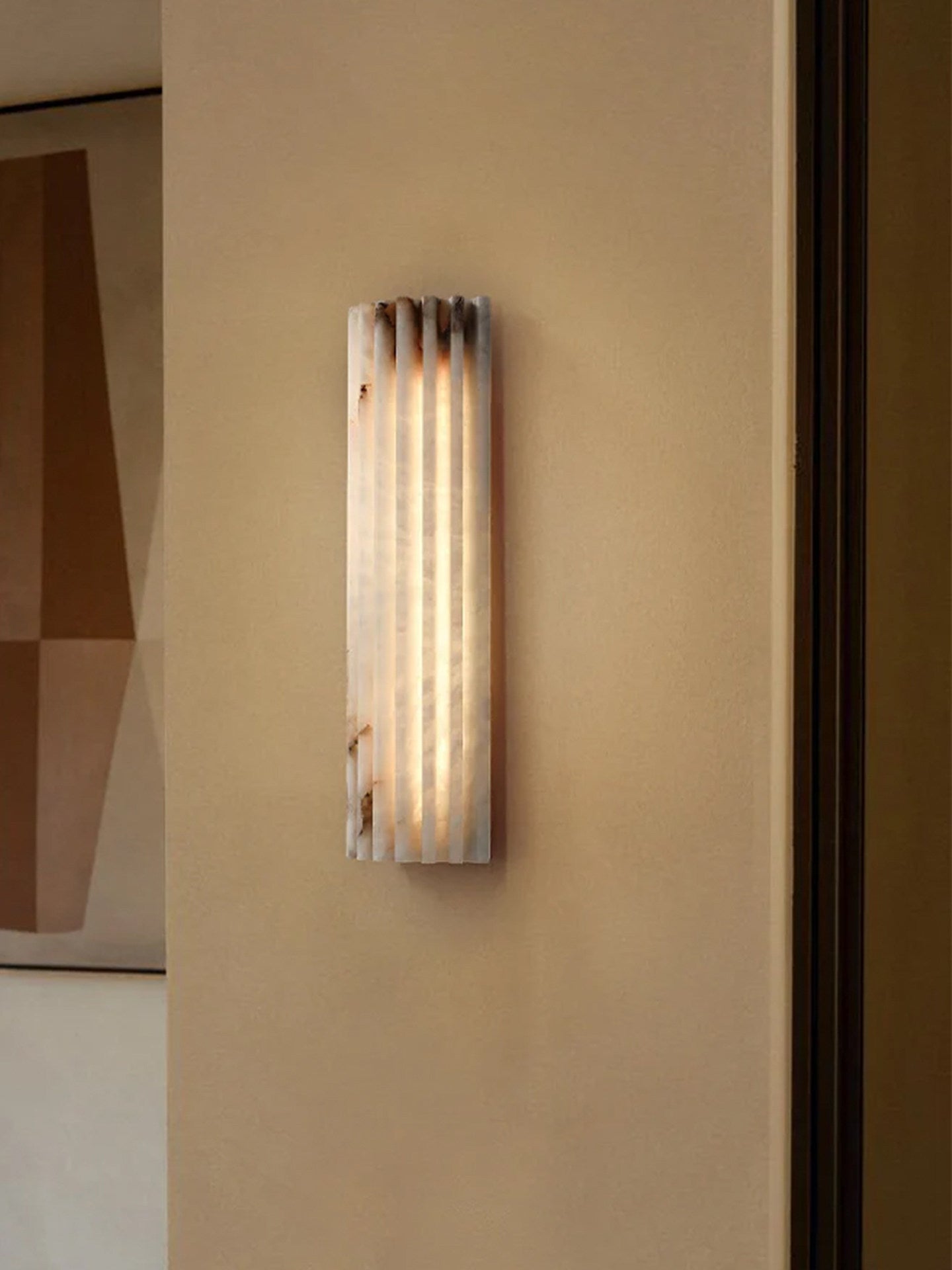 Alabaster Wall Light - Elegant Design, Adjustable Brightness
