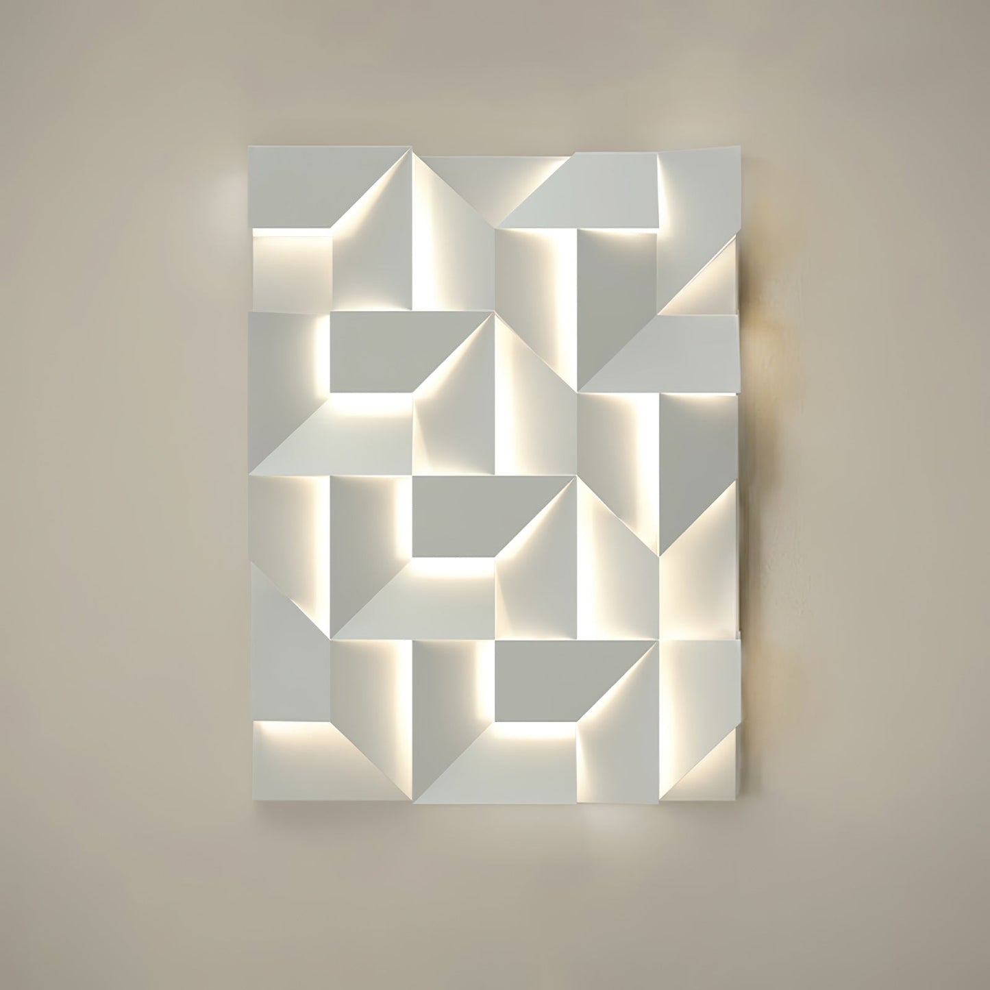 Shadows Grand Sconce - Elegant Wall Light with Adjustable Brightness
