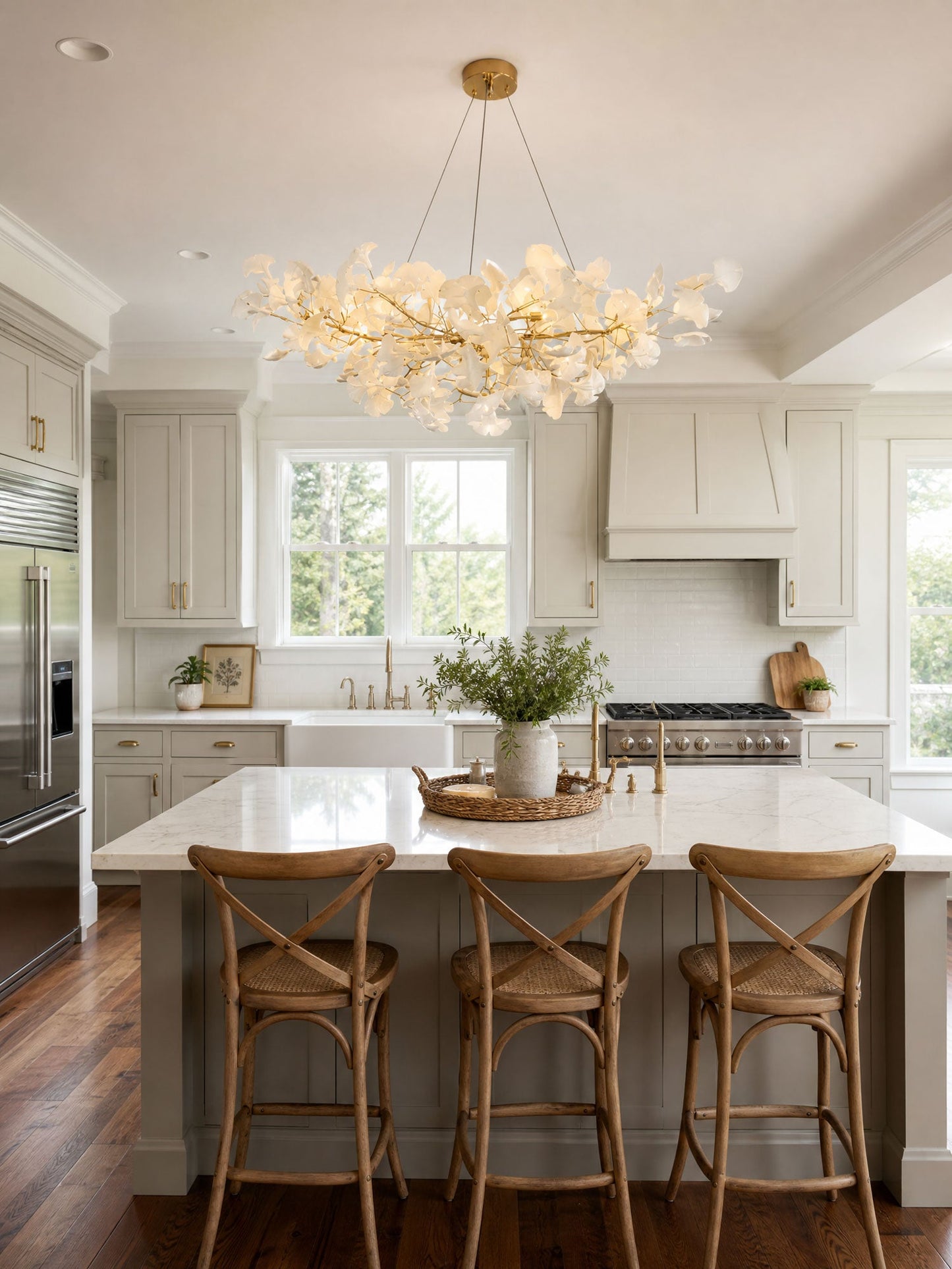 Horizon Bloom Ginkgo Chandelier - Elegant Design & Adjustable Height